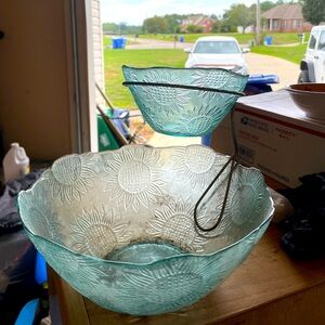 Chip and dip set. Glass